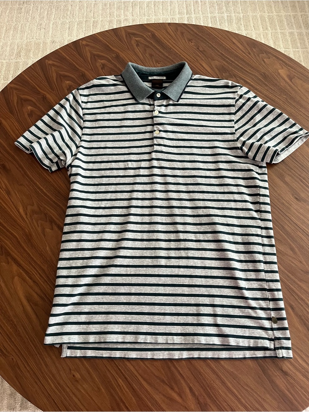 Men’s polo shirts bundle of two, size Large